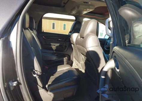 2015 GMC Acadia Denali z USA, uszkodzony, nr VIN 1GKKRTKD6FJ310452